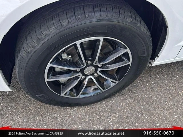 2016 Dodge Caravan - Image 10 of 20
