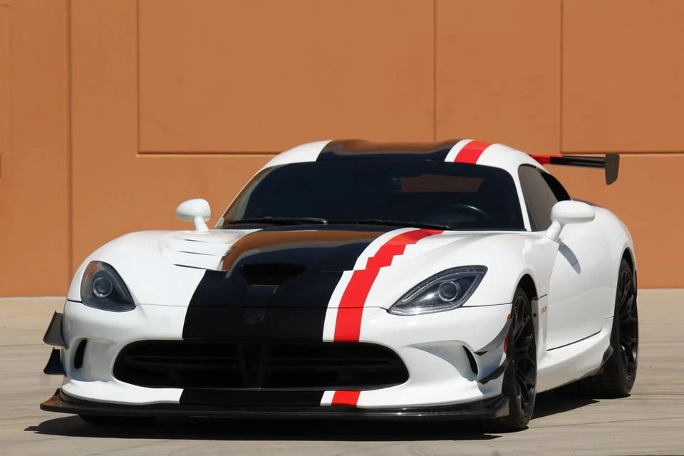 2016 Dodge Viper 5th Gen - Image 2 of 20