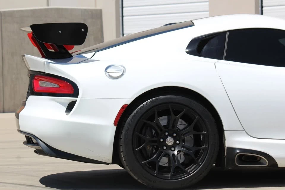 2016 Dodge Viper 5th Gen - Image 10 of 20