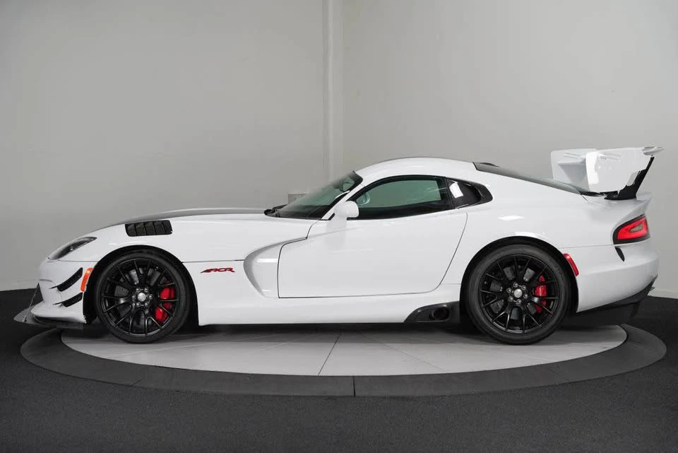 2016 Dodge Viper ACR 5th Gen - Image 4 of 13