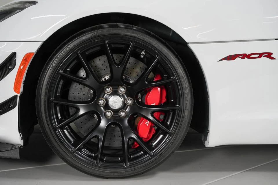 2016 Dodge Viper ACR 5th Gen - Image 7 of 13