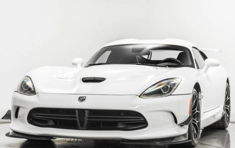 2016 Dodge Viper 5th Gen - Image 2 of 14