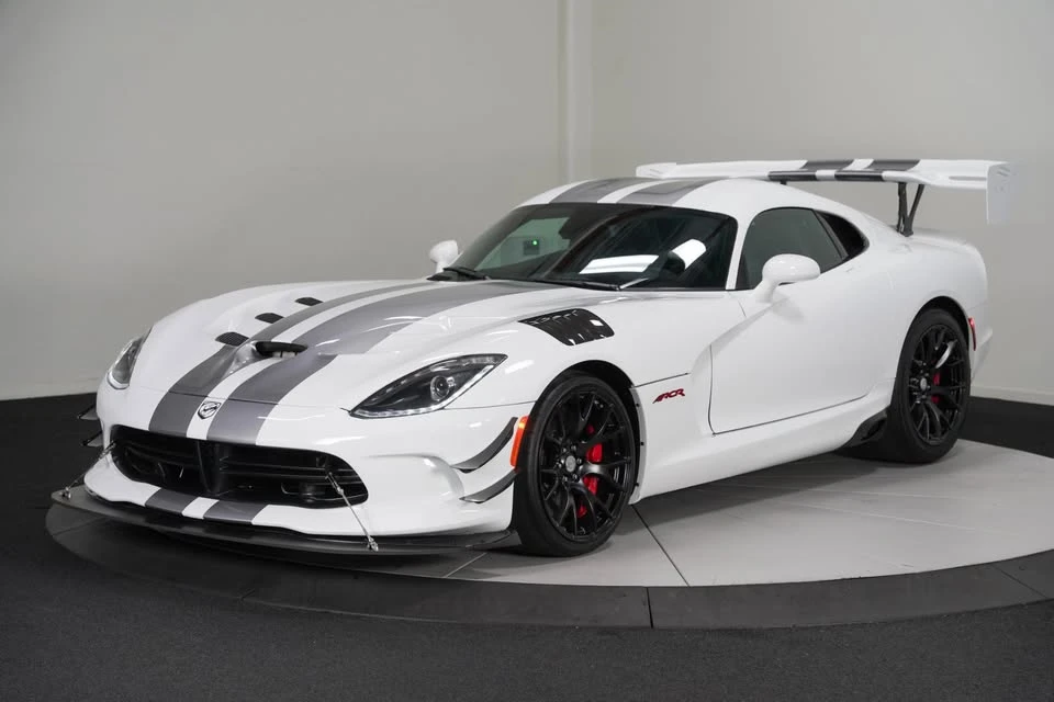2016 Dodge Viper ACR 5th Gen - Image 3 of 18