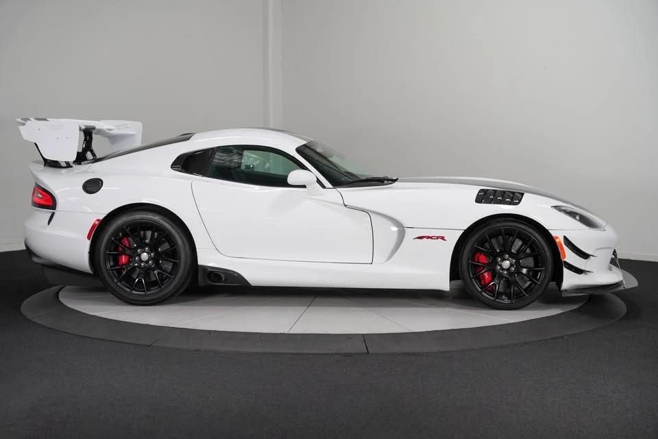 2016 Dodge Viper ACR 5th Gen - Image 5 of 18