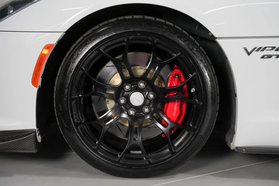 2016 Dodge Viper 5th Gen - Image 6 of 14