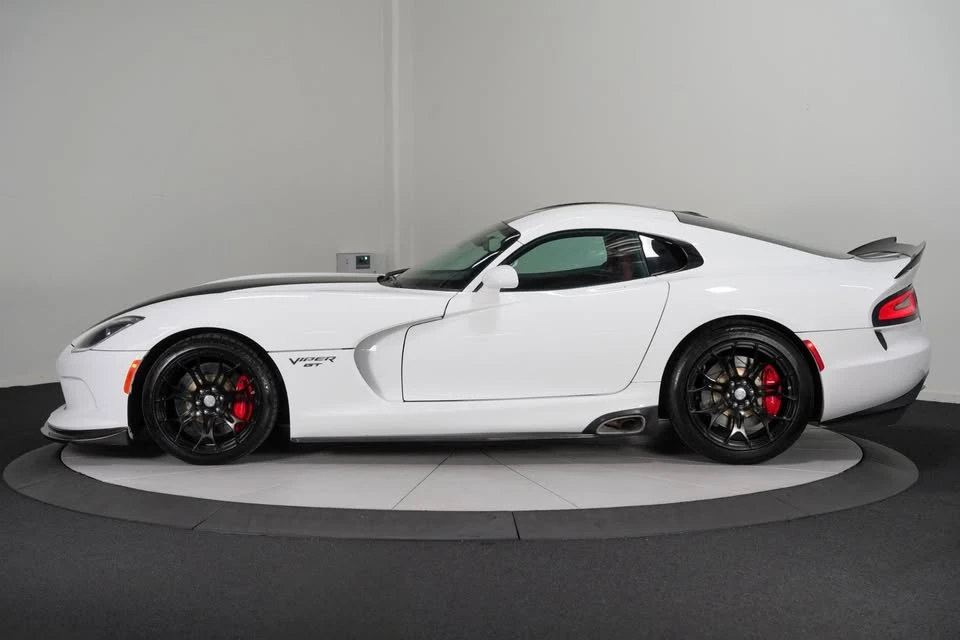2016 Dodge Viper 5th Gen - Image 4 of 14