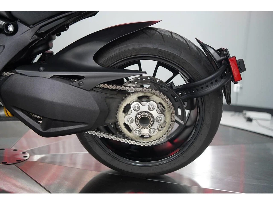 2016 Ducati Diavel - Image 19 of 31