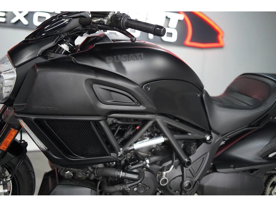 2016 Ducati Diavel - Image 15 of 31