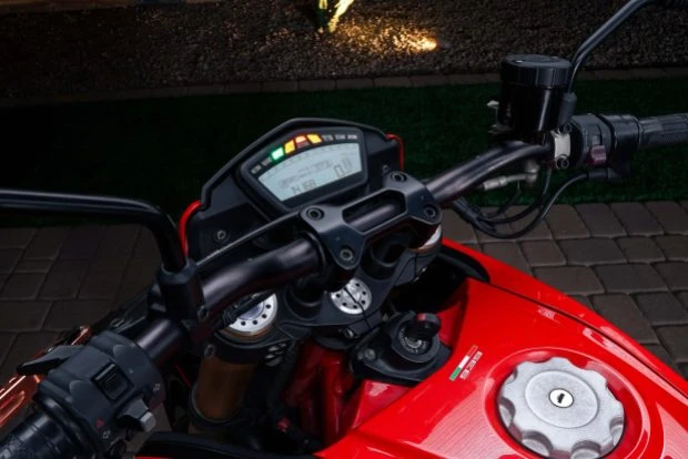 2016 Ducati Hypermotard - Image 4 of 6