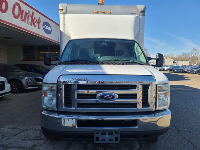 2016 Ford Econoline Van - Image 4 of 4