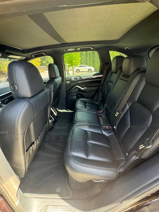 2016 Porsche 958 Cayenne - Image 10 of 12