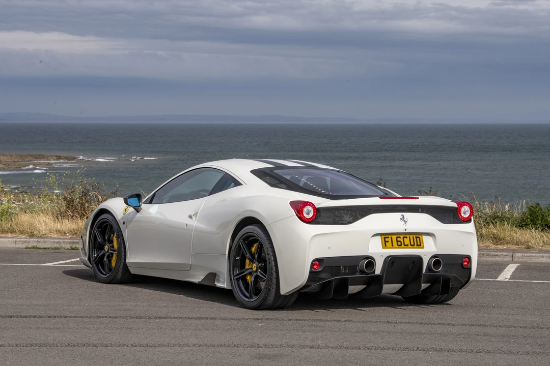 2016 Ferrari 458 Speciale - Image 6 of 31
