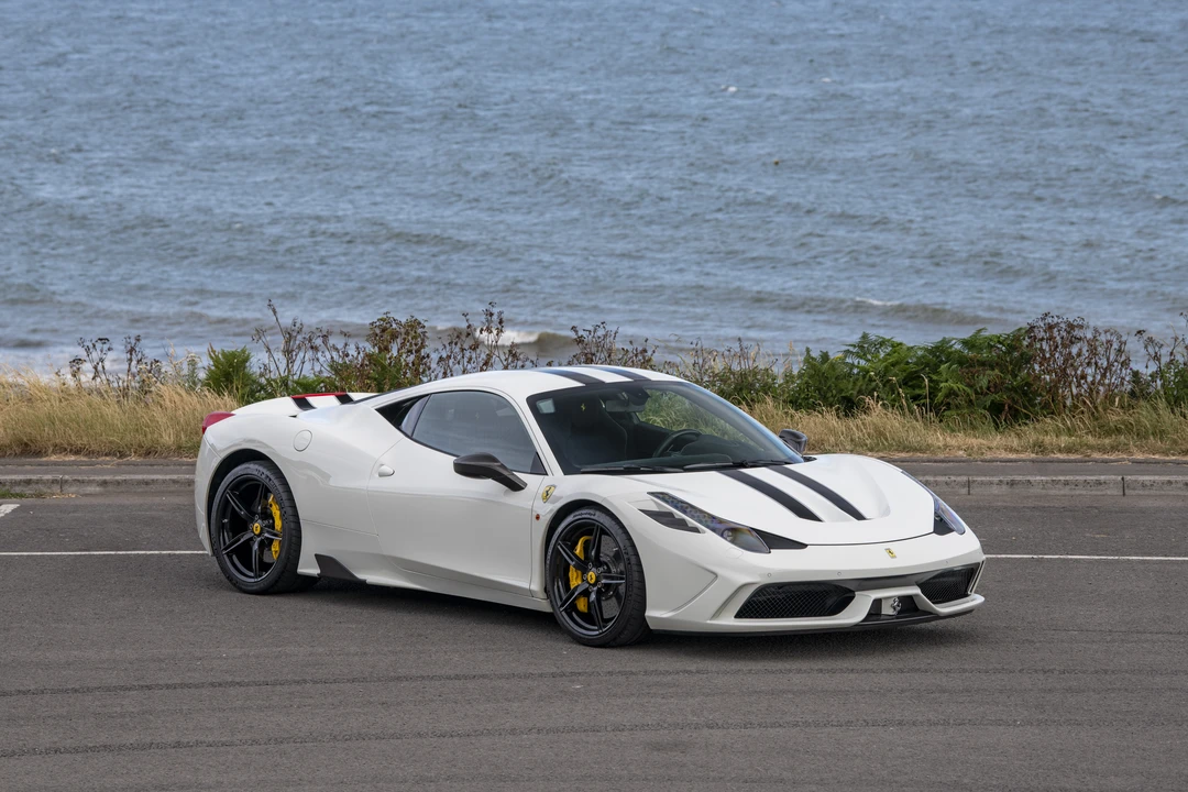 2016 Ferrari 458 Speciale - Image 18 of 31