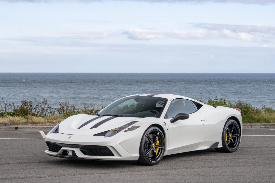 2016 Ferrari 458 Speciale - Image 4 of 31