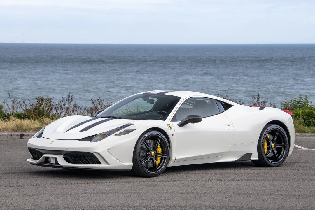 2016 Ferrari 458 Speciale - Image 12 of 31
