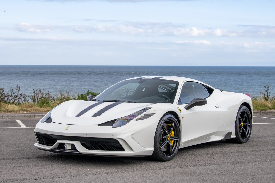 2016 Ferrari 458 Speciale - Image 2 of 31