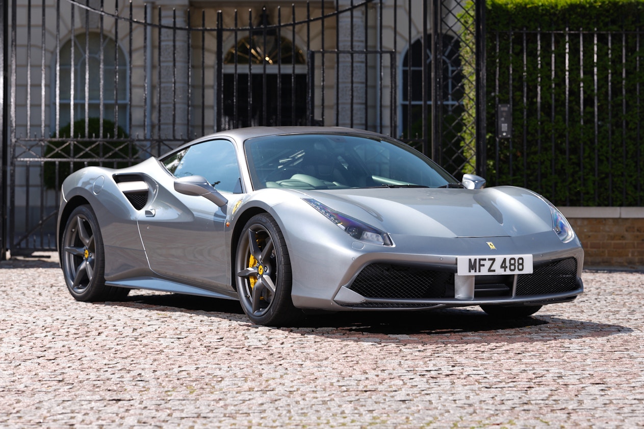 2016 FERRARI 488 GTB