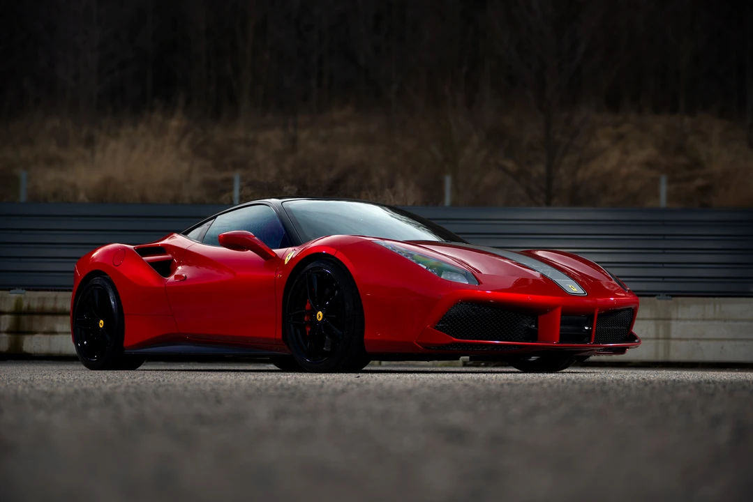 2016 Ferrari 488 GTB - Image 14 of 31