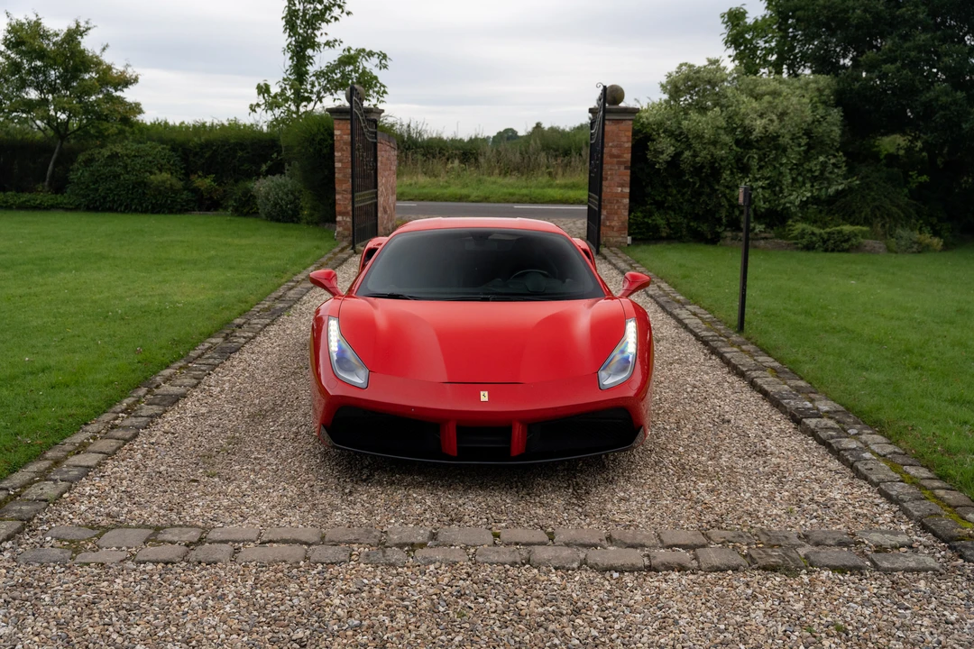 2016 Ferrari 488 GTB - Image 11 of 31