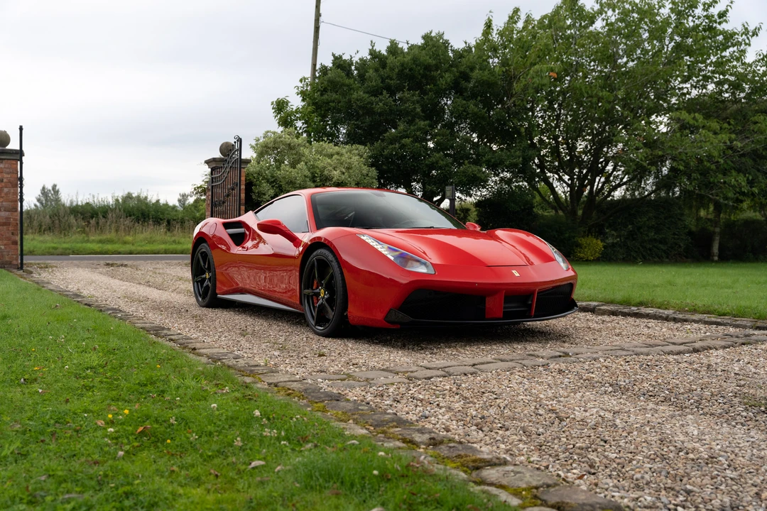 2016 Ferrari 488 GTB - Image 4 of 31