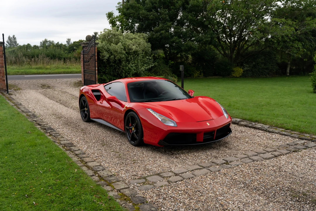 2016 Ferrari 488 GTB - Image 12 of 31
