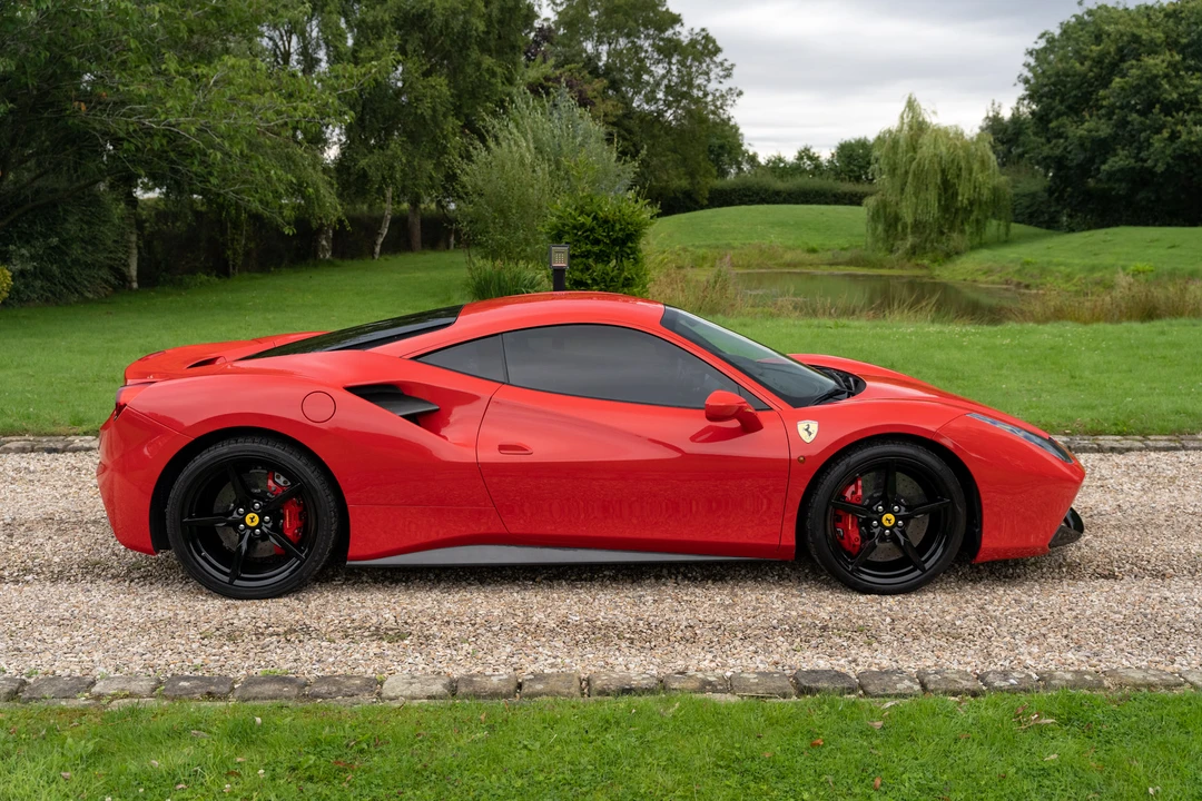2016 Ferrari 488 GTB - Image 5 of 31