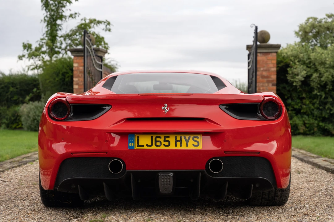 2016 Ferrari 488 GTB - Image 25 of 31