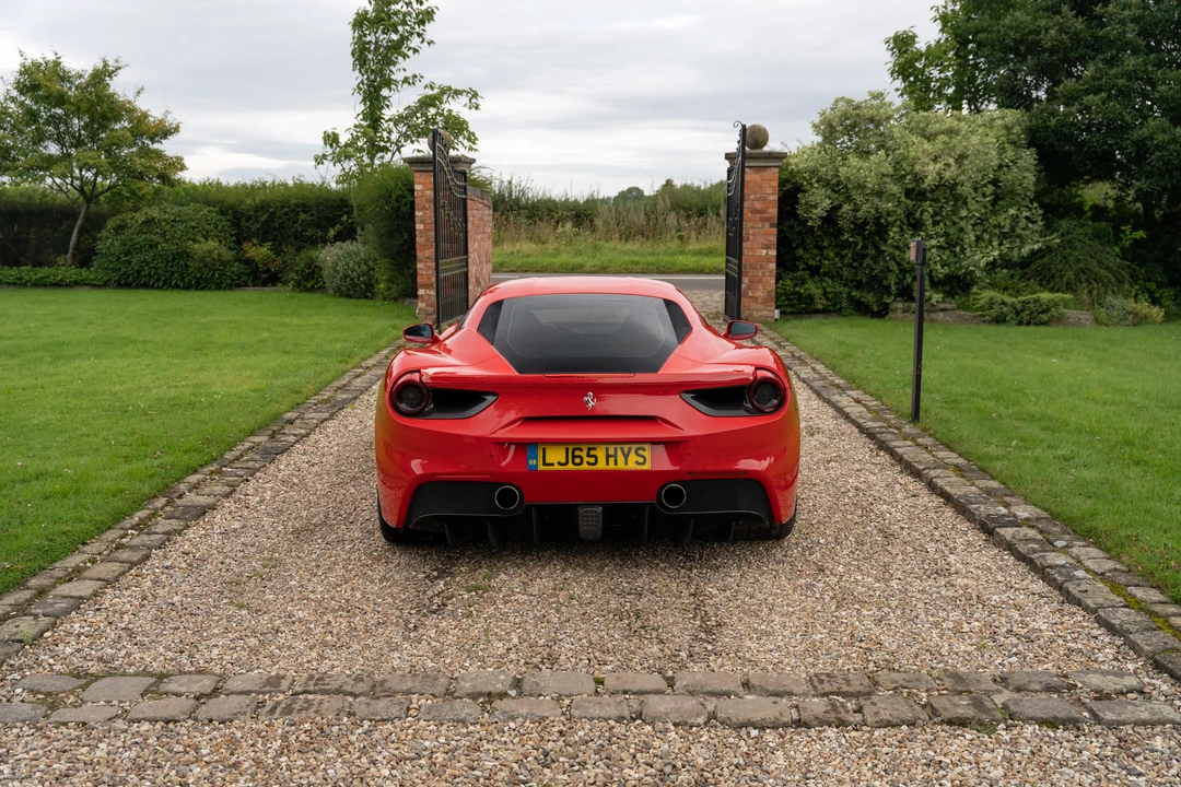 2016 Ferrari 488 GTB - Image 15 of 31