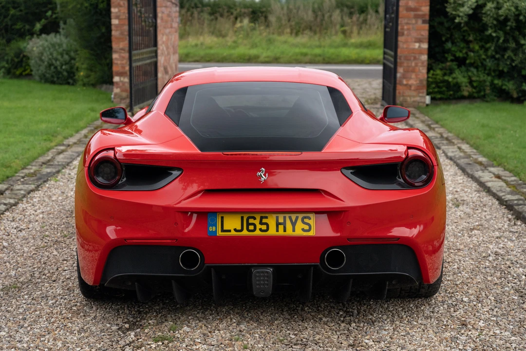 2016 Ferrari 488 GTB - Image 26 of 31
