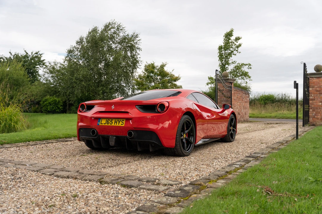 2016 Ferrari 488 GTB - Image 6 of 31