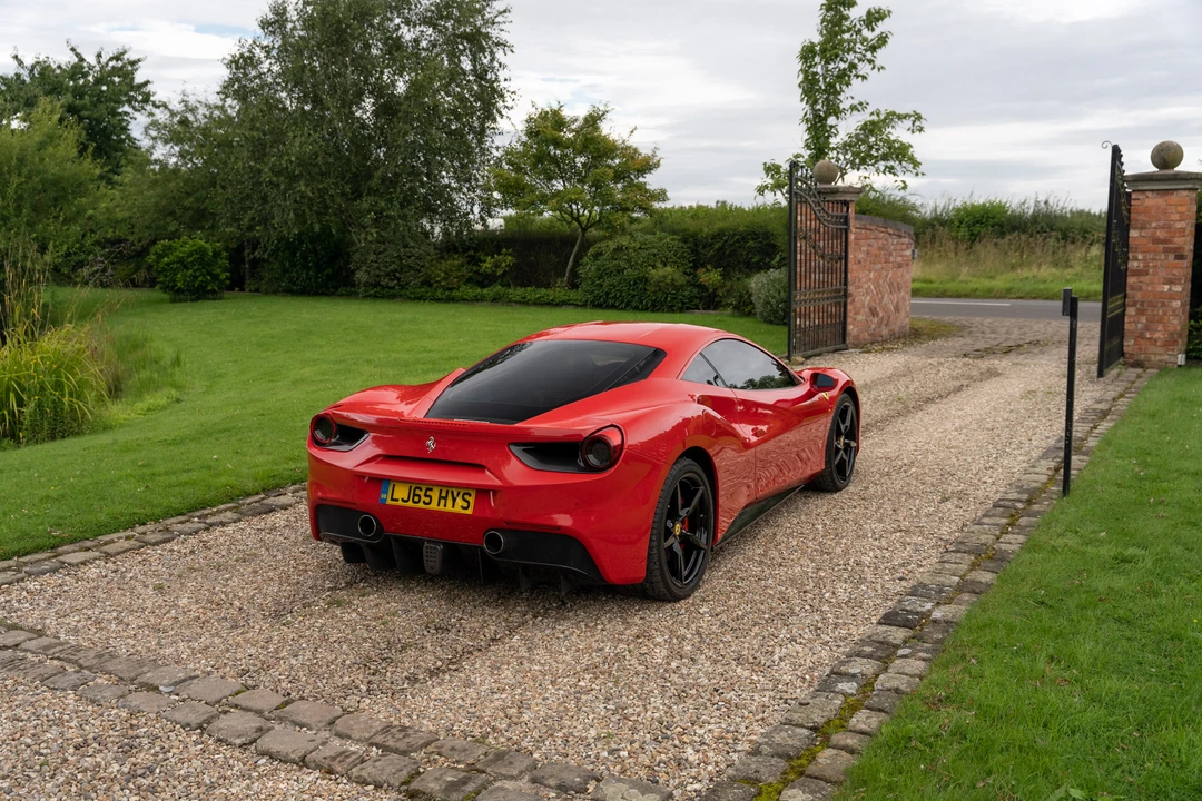 2016 Ferrari 488 GTB - Image 14 of 31