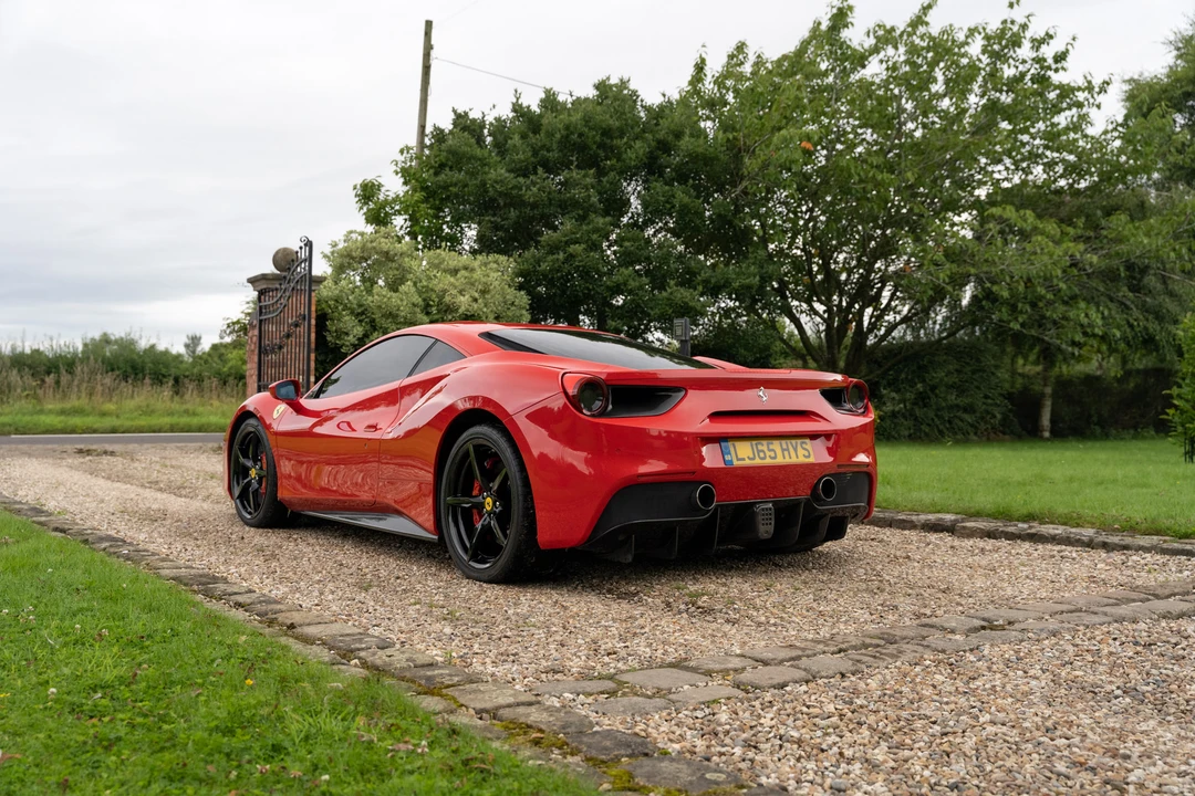 2016 Ferrari 488 GTB - Image 8 of 31