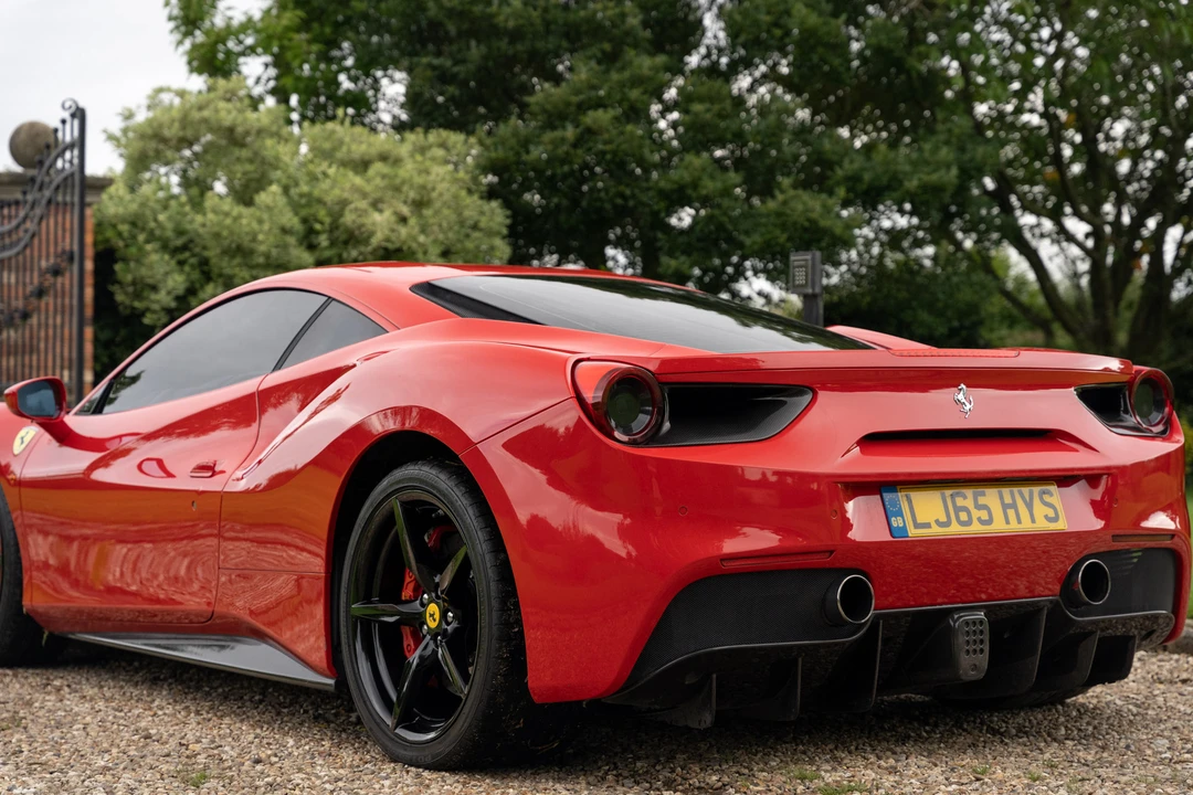 2016 Ferrari 488 GTB - Image 29 of 31