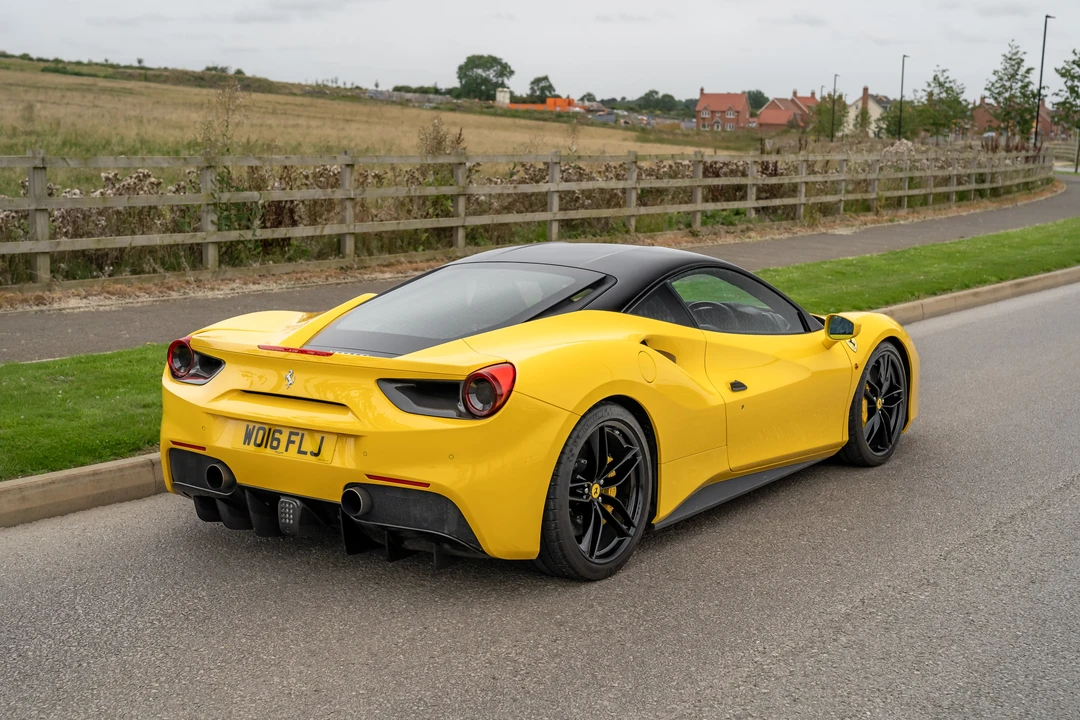 2016 Ferrari 488 GTB - Image 6 of 31
