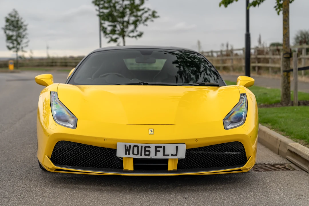 2016 Ferrari 488 GTB - Image 18 of 31