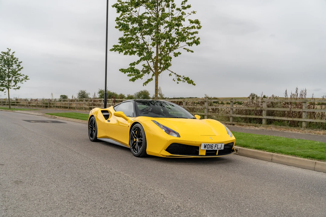 2016 Ferrari 488 GTB - Image 4 of 31