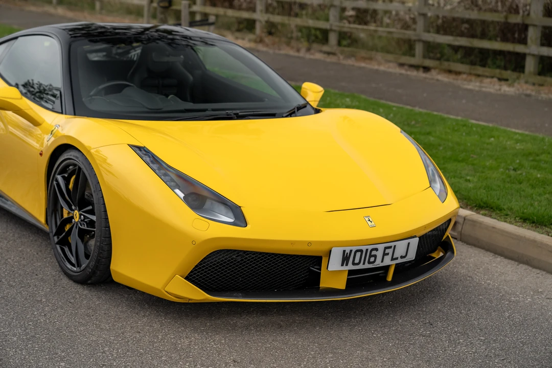 2016 Ferrari 488 GTB - Image 22 of 31