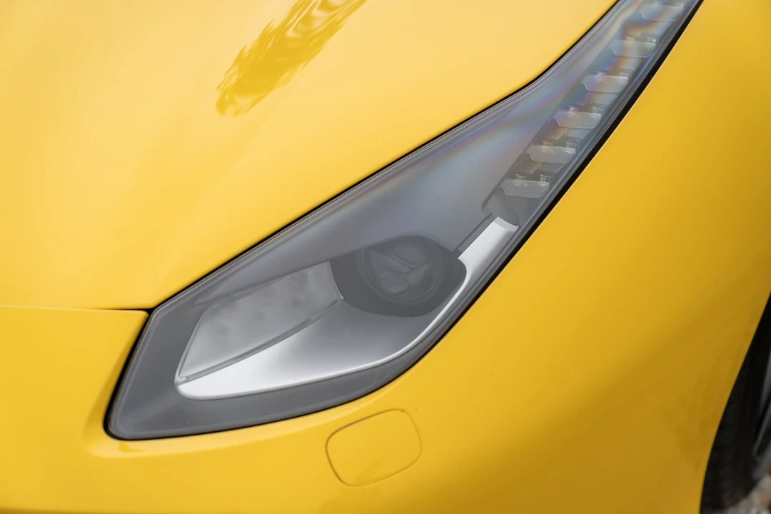 2016 Ferrari 488 GTB - Image 29 of 31
