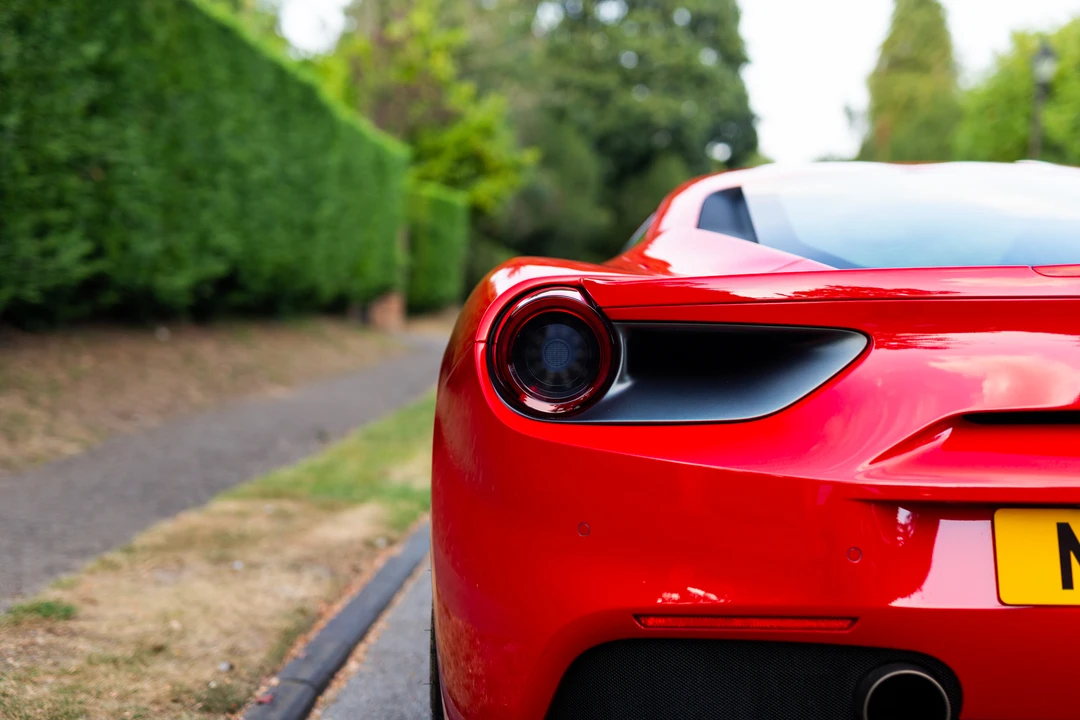 2016 Ferrari 488 GTB - Image 6 of 31