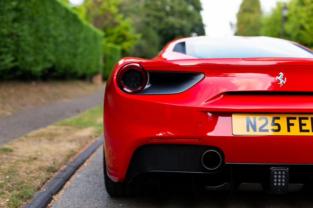 2016 Ferrari 488 GTB - Image 7 of 31