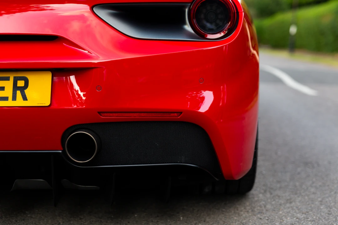 2016 Ferrari 488 GTB - Image 11 of 31