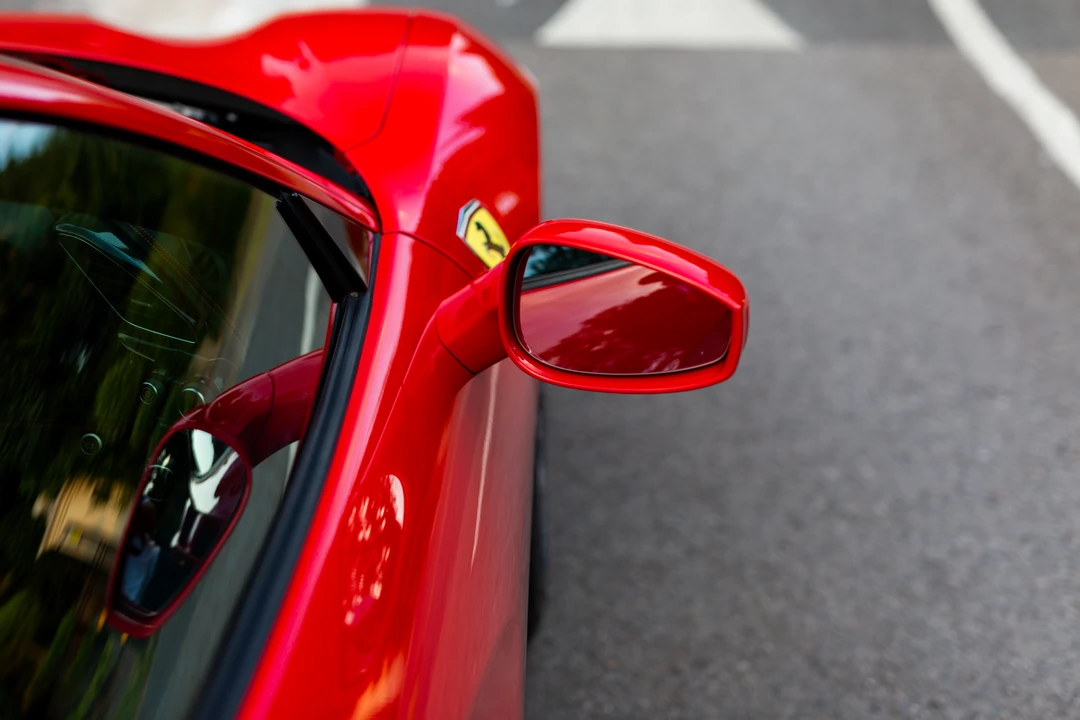 2016 Ferrari 488 GTB - Image 25 of 31