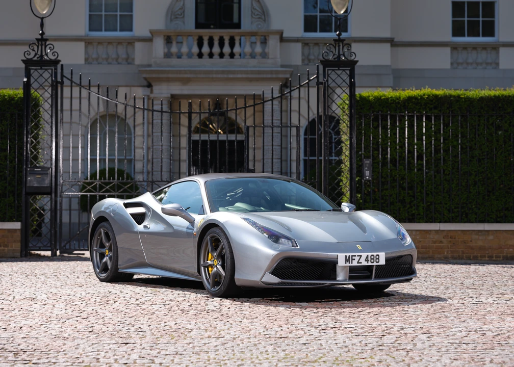 2016 Ferrari 488 GTB - Image 5 of 31
