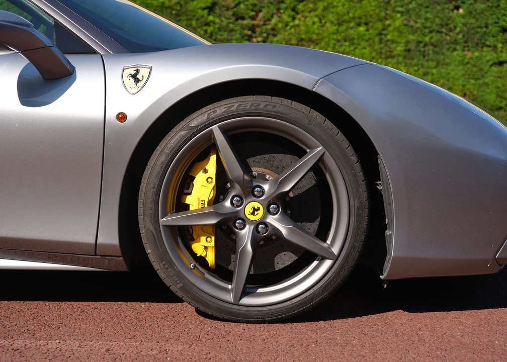 2016 Ferrari 488 GTB - Image 31 of 31
