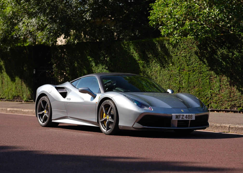2016 Ferrari 488 GTB - Image 8 of 31