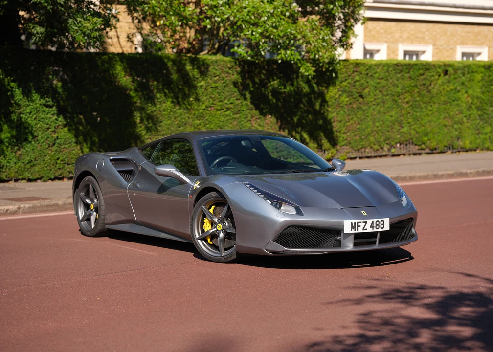 2016 Ferrari 488 GTB - Image 9 of 31