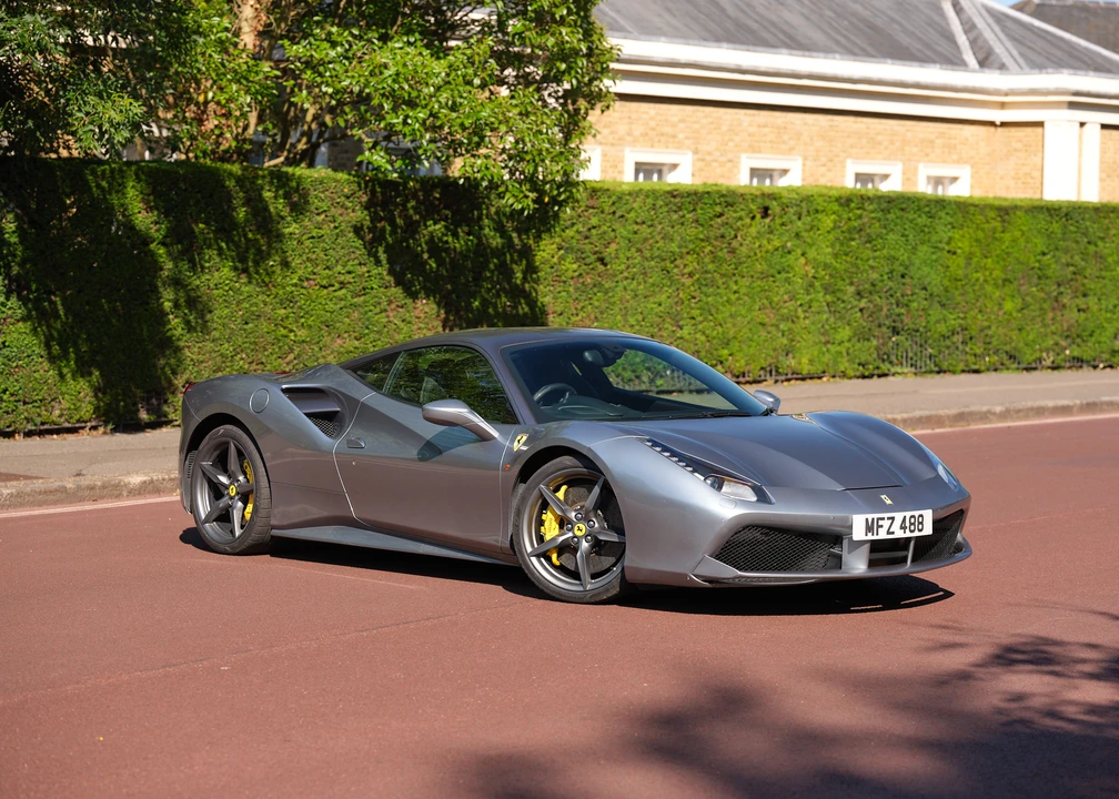 2016 Ferrari 488 GTB - Image 11 of 31