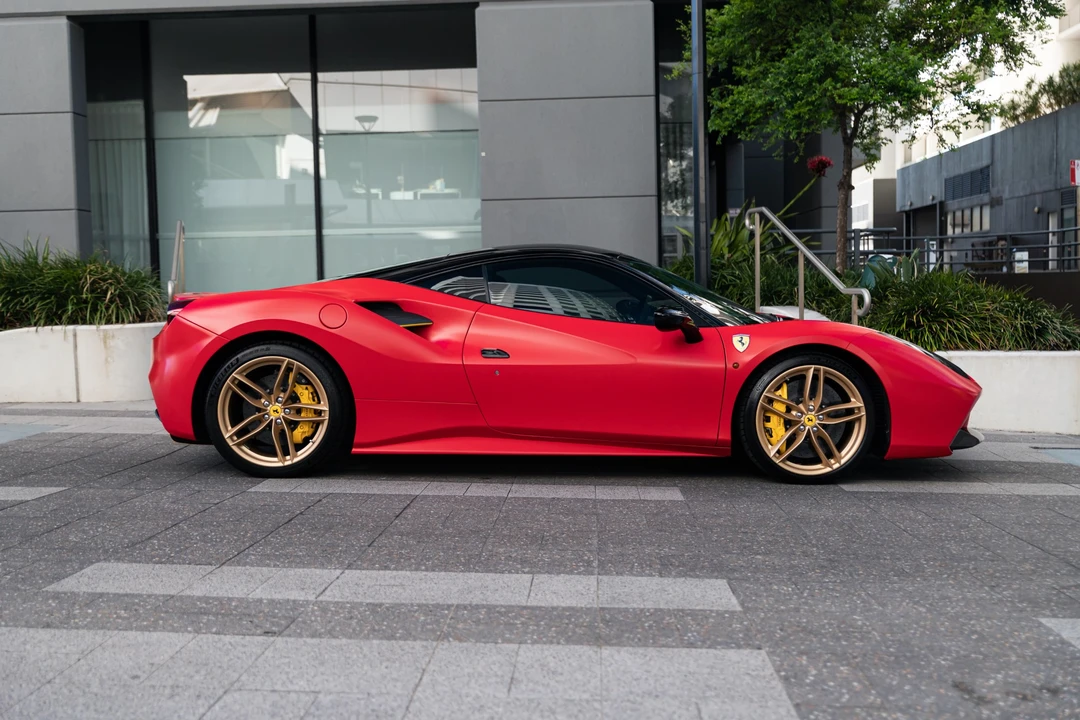 2016 Ferrari 488 GTB - Image 5 of 31