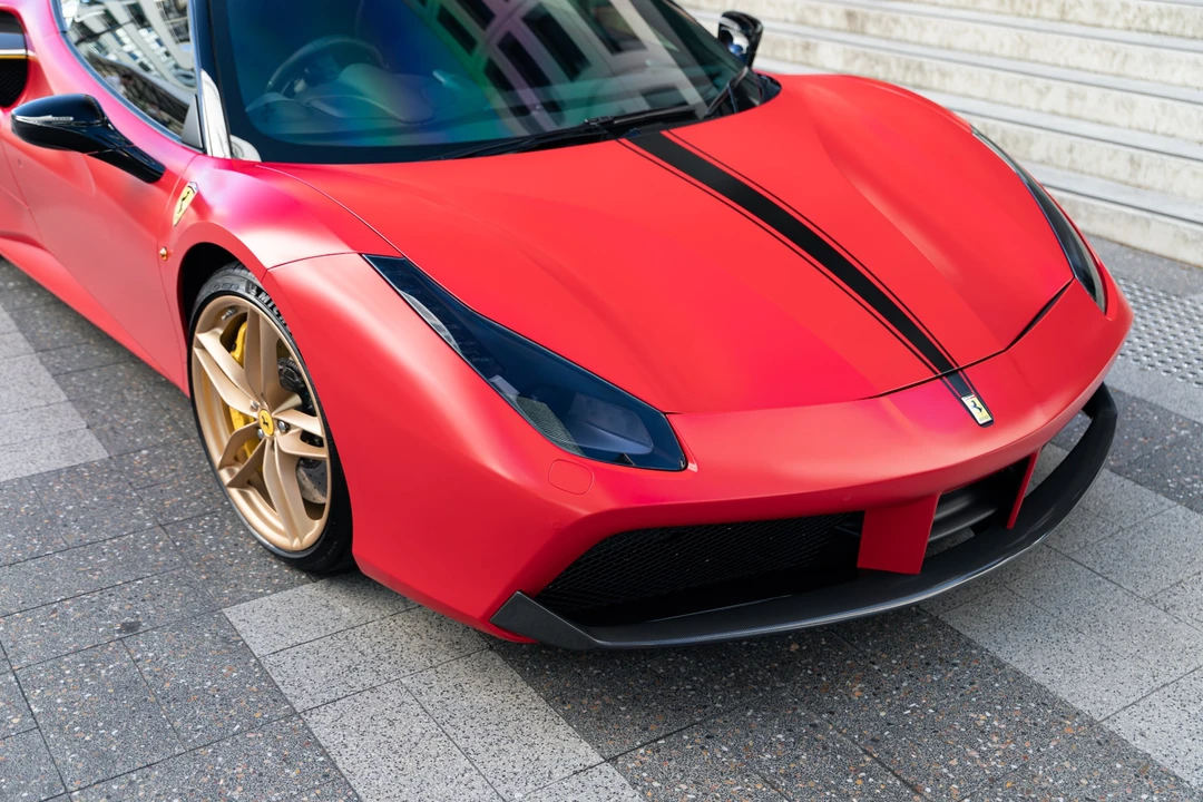 2016 Ferrari 488 GTB - Image 11 of 31
