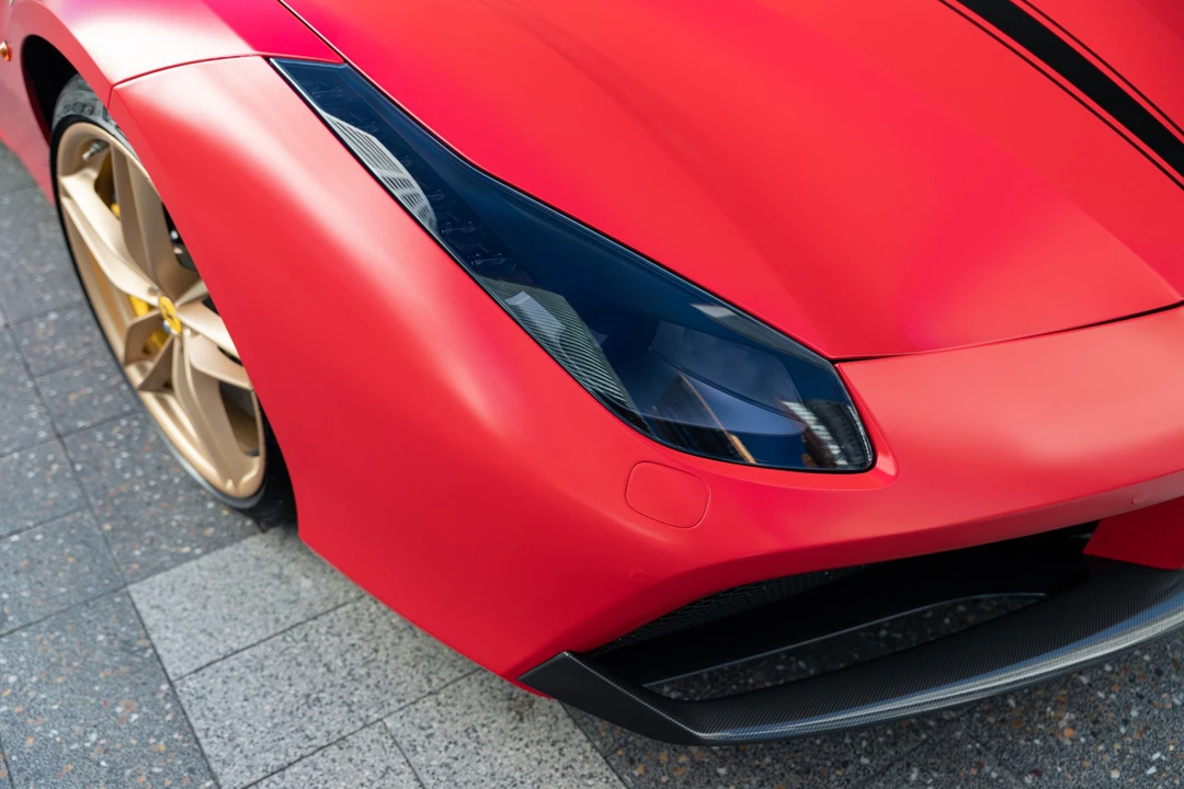 2016 Ferrari 488 GTB - Image 17 of 31